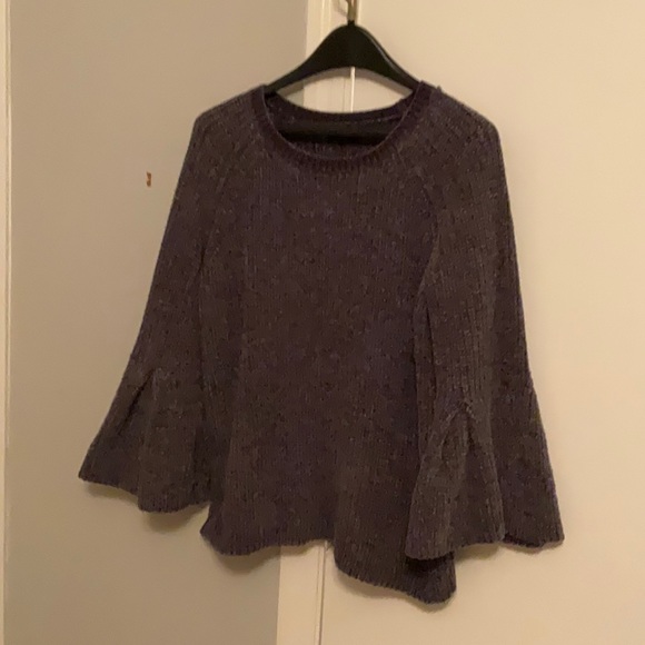Soft gray Sweater with bell sleeves, chenille - Picture 1 of 2
